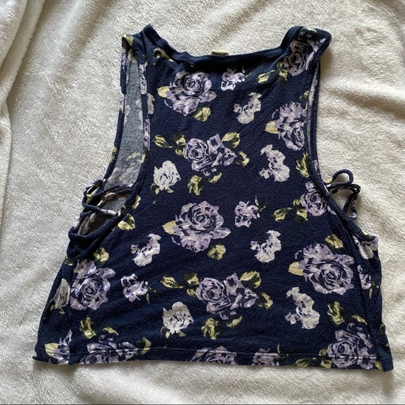 LA Hearts Floral Strappy Muscle Tank, Small - Picture 2 of 10
